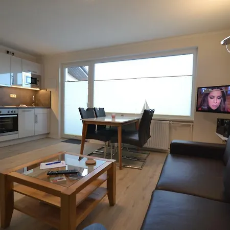 Haus Koenigshoehe Apartment Groemitz