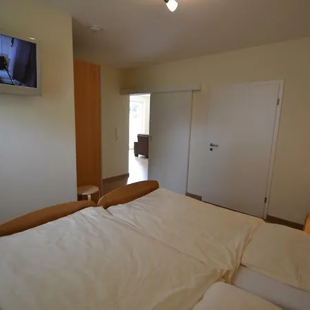 Haus Koenigshoehe Апартаменты Грёмиц