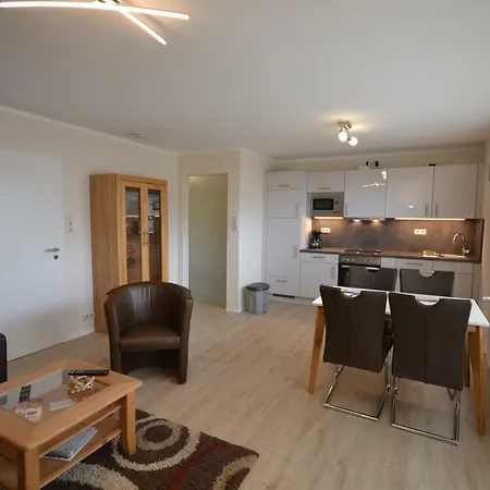 Haus Koenigshoehe Apartment Groemitz